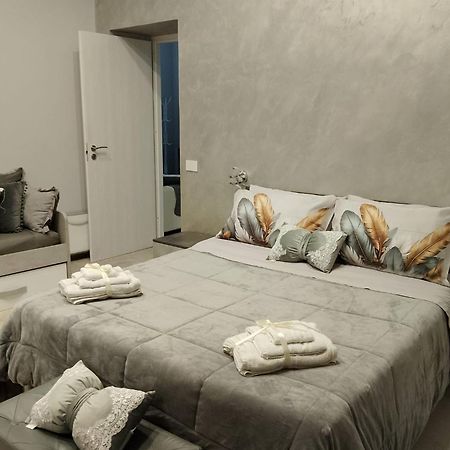Mary House Napoli Centro Appartement Buitenkant foto