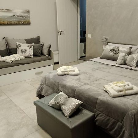 Mary House Napoli Centro Appartement Buitenkant foto