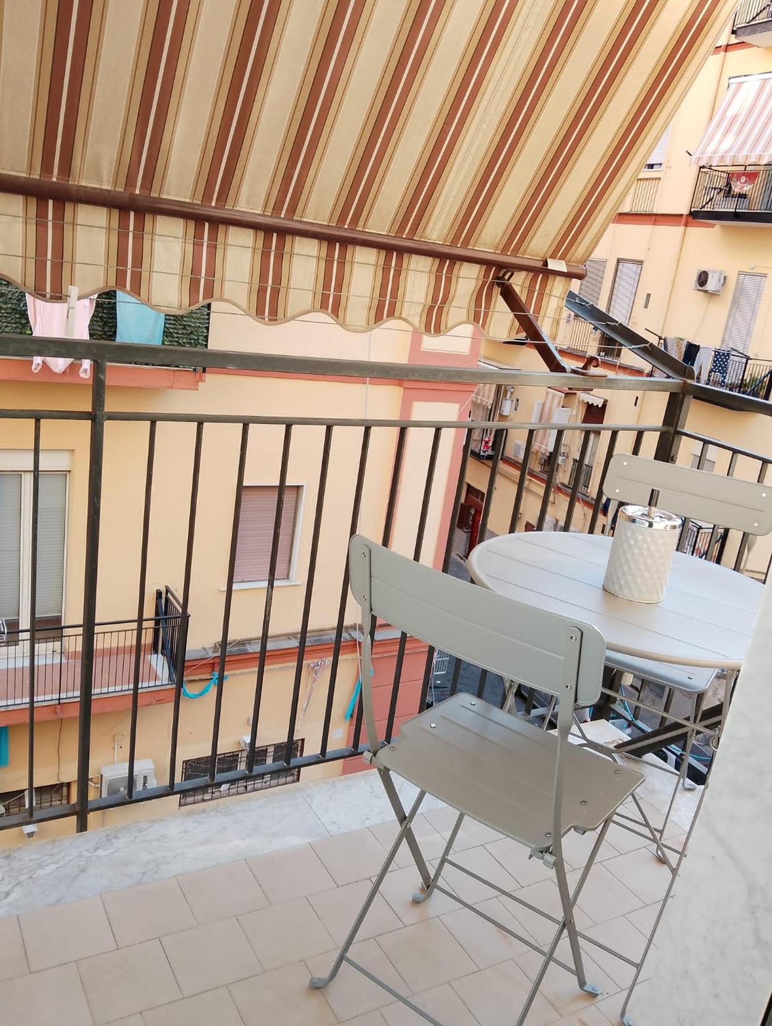 Mary House Napoli Centro Appartement Buitenkant foto