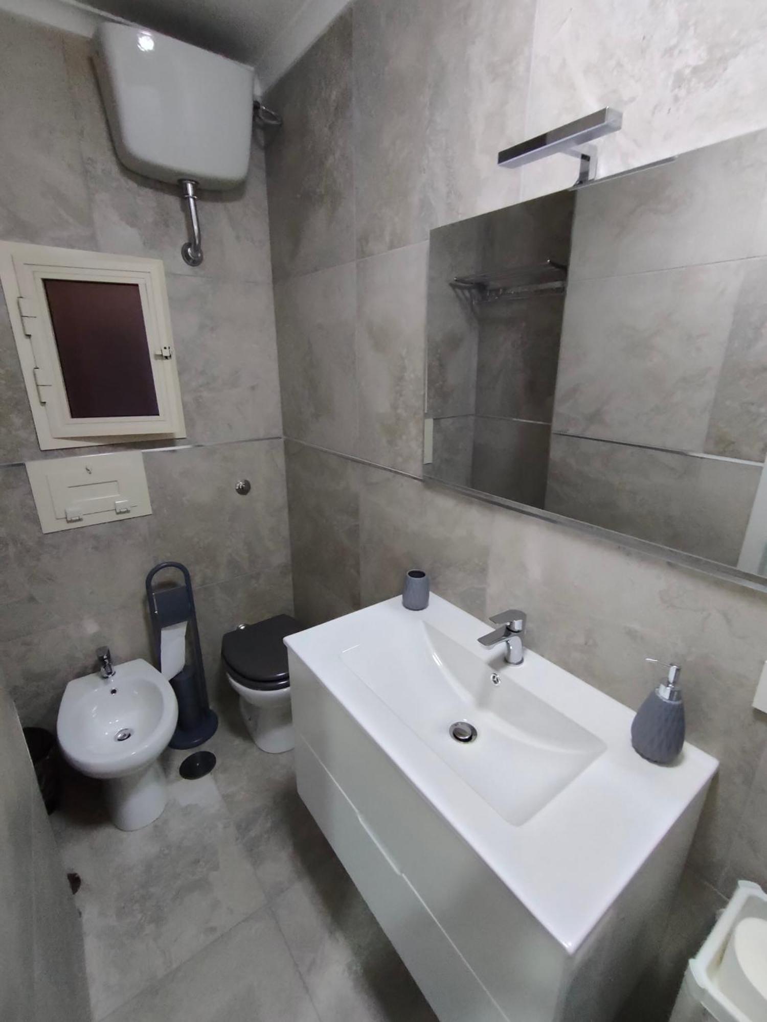 Mary House Napoli Centro Appartement Buitenkant foto