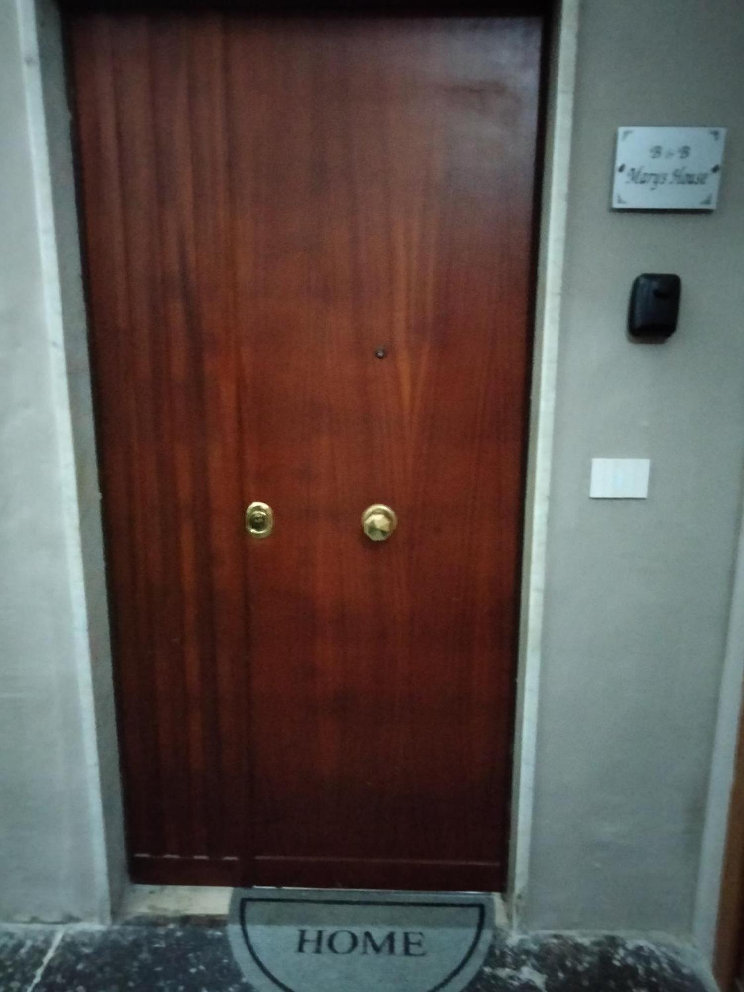 Mary House Napoli Centro Appartement Buitenkant foto